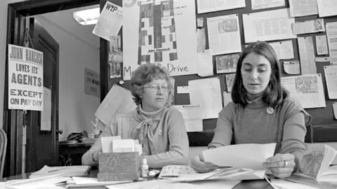 Getty Images Ellen Cassedy and Karen Nussbaum in the 9to5 office at the YWCA