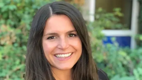 Helena Lewis-Smith Dr Helena Lewis-Smith