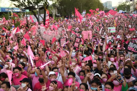 Getty Images On April 23, 2022, thousands of supporters of Philippine Vice President and opposition presidential candidate Leni Robredo attend a campaign rally coinciding with her birthday in Pasay, suburban Manila.