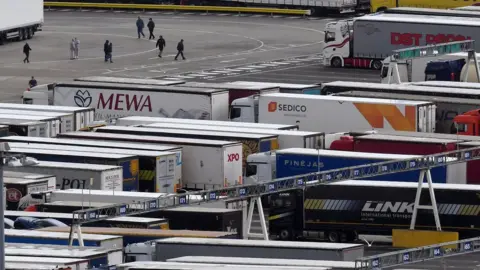 Reuters Lorries in Dover