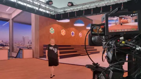 Pippa Bostock on virtual stage