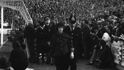 Reading Council Crowd trouble at Elm Park in FA Cup 4th round