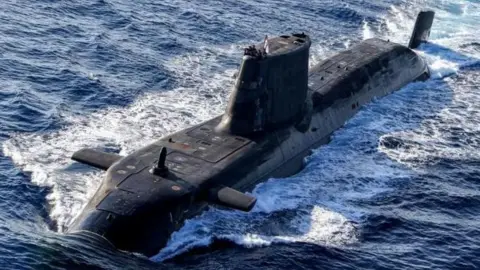 MINISTRY OF DEFENCE Nuclear submarine