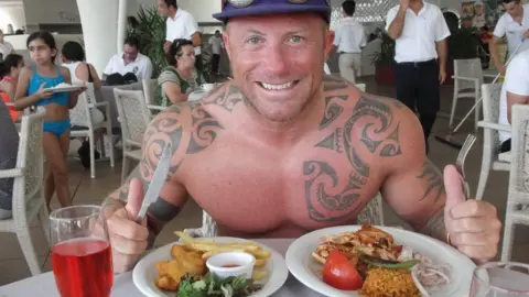 Leon Roberts Facebook