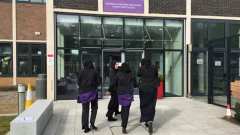 Tauheedul Islam Girls' High School