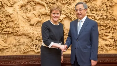 Scottish government Nicola Sturgeon and Hu Chunhua