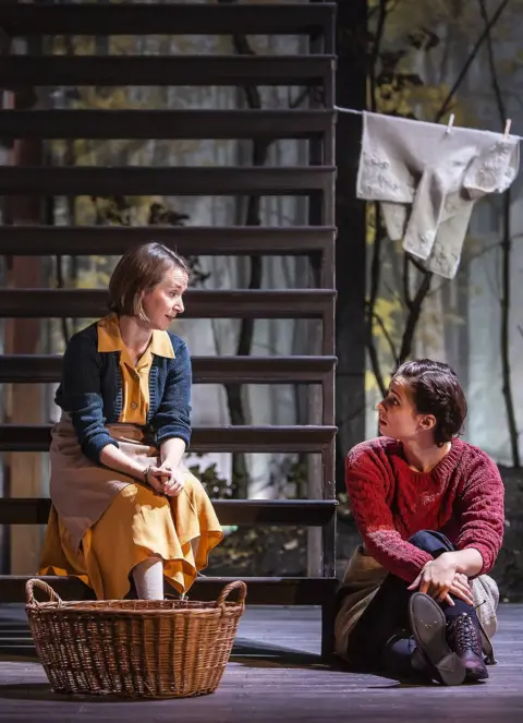 Pamela Raith Bryony Hannah and Heida Reed