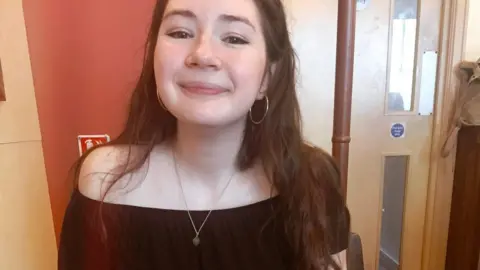 Juliette Rowsell Juliette Rowsell has asthma