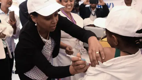 Unicef  Ethiopian child receives HPV