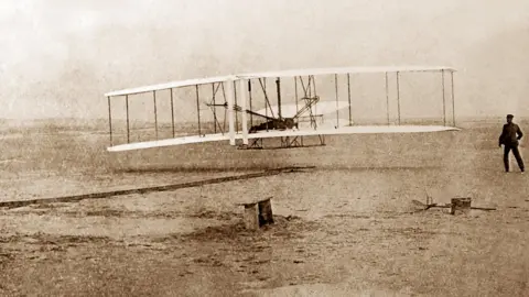 Alamy Wright Brothers first flight