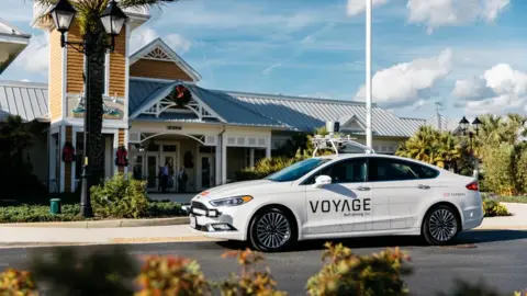 The Villages A Voyage cab
