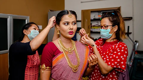 Aju Photography "I don't regret this intimate wedding," says Uthara Murugamanikkam, whose ceremony happened in June in front of only 15 people (Credit: Aju Photography)