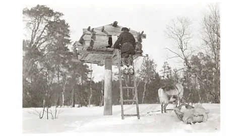 Karl Nickul/ Fenno-Ugric Picture Collection/ Finnish Heritage Agency The creators of the Niliaitta home were inspired by traditional Finnish storage structures (Credit: Karl Nickul/ Fenno-Ugric Picture Collection/ Finnish Heritage Agency)