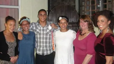Ogogo Family Photo Anthony Ogogo with his sisters and mum Teresa