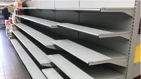 Getty Images empty shelves