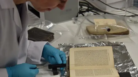 HMaghoub Smell of an old book being extracted