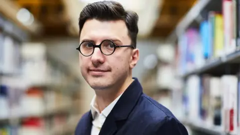 Anglia Ruskin University Dr William Tullett