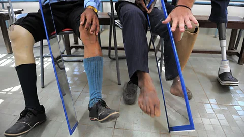 Mirror training in action (Getty Images)