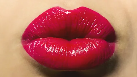 Thinkstock To kiss or not to kiss? (Credit: Thinkstock)