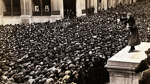 Getty Images Mary Pickford selling war loans to raise money for the government during World War One (Credit: Getty Images)