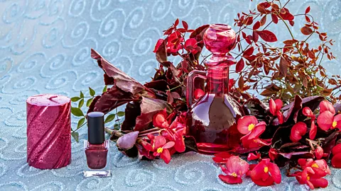 Sebahat Dogen/Getty Images The tradition of kolonya derives from rose water and it is a mixture of ethanol, essential oils and natural fragrances (Credit: Sebahat Dogen/Getty Images)