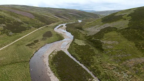 Eli Obus Tributary river in Scottish Highlands